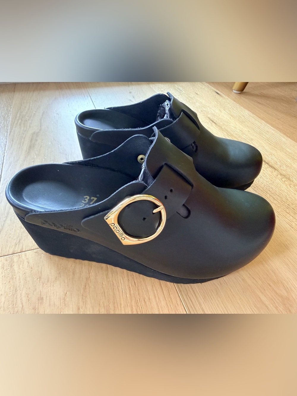 Papillio by Birkenstock Fanny Ring/Buckle Clog Black Leather Gold Buckle LNIB